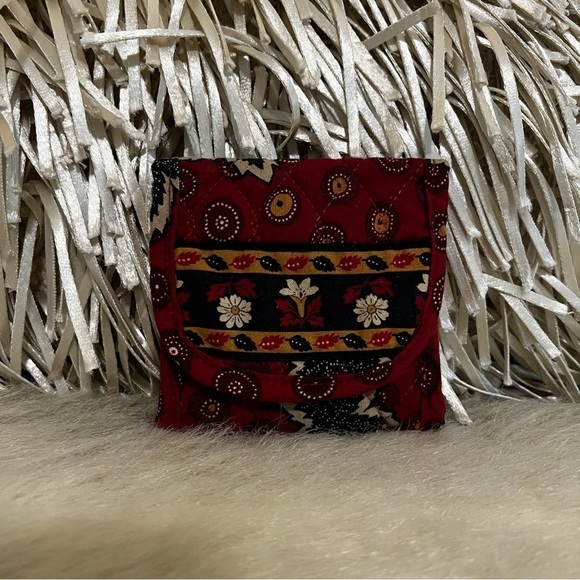 Vintage VERA BRADLEY Red Coin 1999 Retired Square Velcro Wallet Blue Floral - Picture 1 of 13